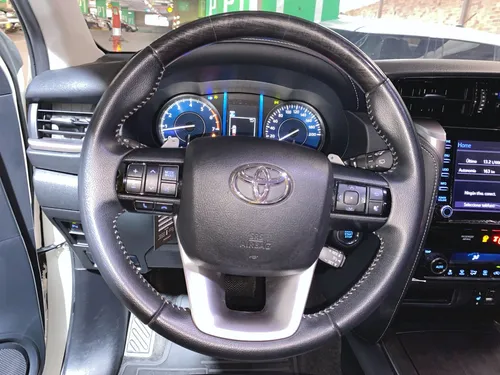 Toyota Fortuner 2.7L Srv