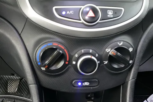 Hyundai Accent I25 Gl Mt 1.6