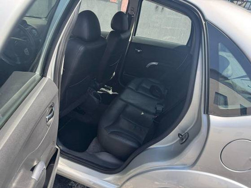 Citroën C3 1.4 I GLX 8V FLEX 4P MANUAL