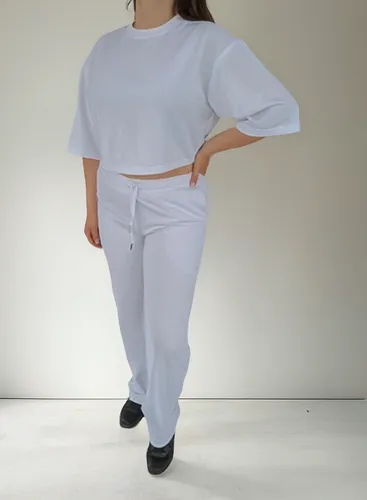 Conjunto De Pantalón Y Camiseta Para Dama