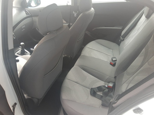 Imagem 6 de 10 de Hyundai Hb 20 Sedan 1.0 12v 4p Flex Comfort Plus