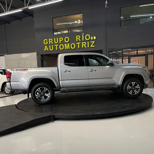 Toyota Tacoma 3.5 Sport Doble Cabina 4x4 At