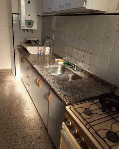 Imagen 3 de 9 de Venta De Departamento De 3 Ambientes En Bernal Oeste