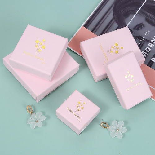Imagen 7 de 10 de Set 24 Caja Rosada Con Diseño Regalo, Exhibidor Joyas 9x9cm.