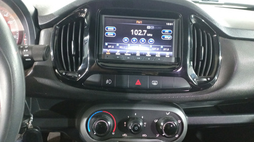 Fiat Uno 1.4 SPORTING PANTALLA