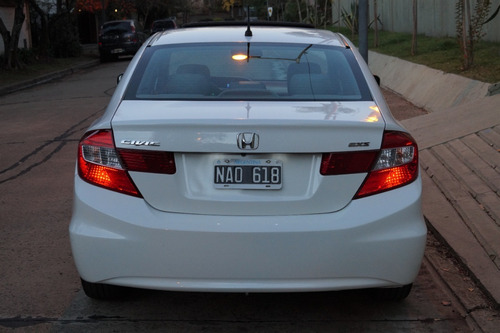 Imagen 5 de 14 de Honda Civic Exs