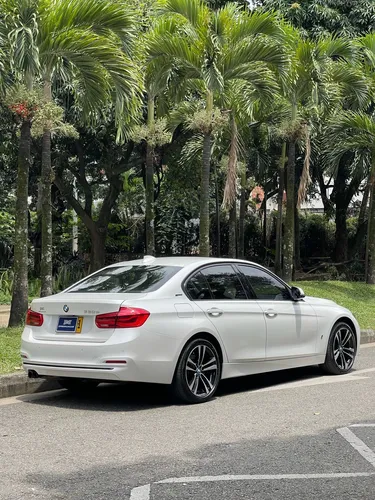 Bmw 330e Híbrido 2.0 Turbo Automático