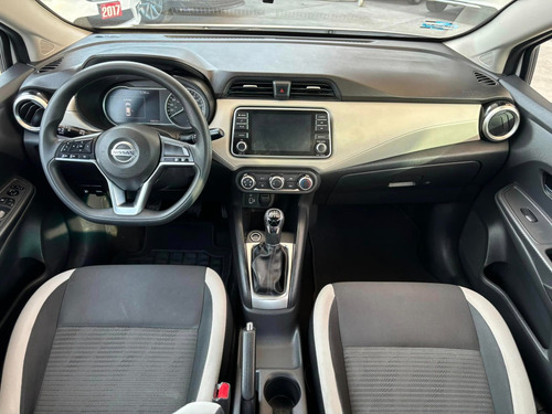 Nissan Versa 1.6 Advance Mt
