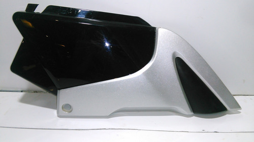 Imagen 3 de 9 de Tapa Bajo Tanque Derecha Zanella Rx 150 R