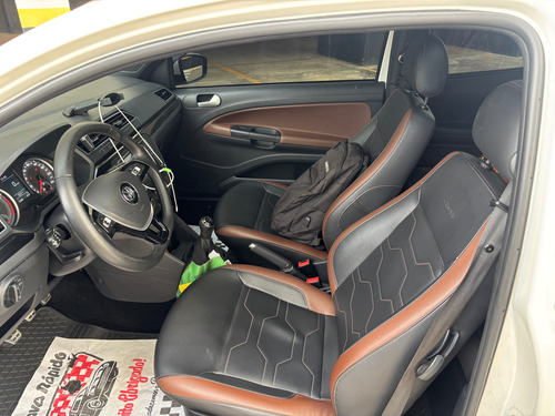 Volkswagen Saveiro 1.6 16v Cross Cab. Dupla Total Flex 2p 5 marchas