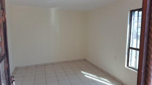 Local En Venta En Esquina Avenida Santa Fe Con 2 Departamentos
