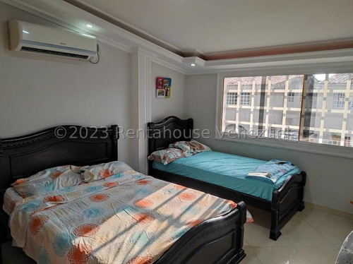 Townhouse En Una De Las Mejores Zonas De Maracay En Venta En La Morita Aragua 23-27256 Ecir