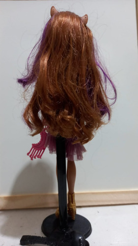 Monster High Clawdeen Wolf Luzes, Frights, Camera, Action 2