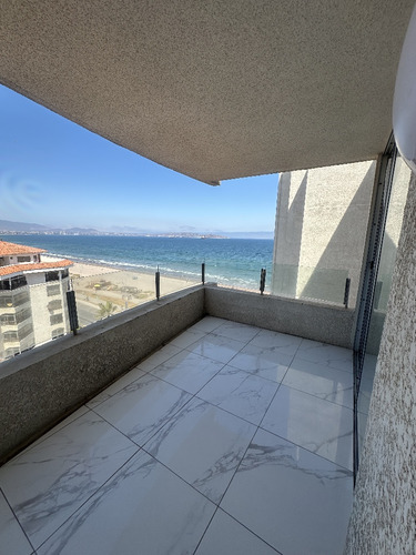 ¡depto De Lujo En Primera Línea! Remodelado, Full Amoblado!