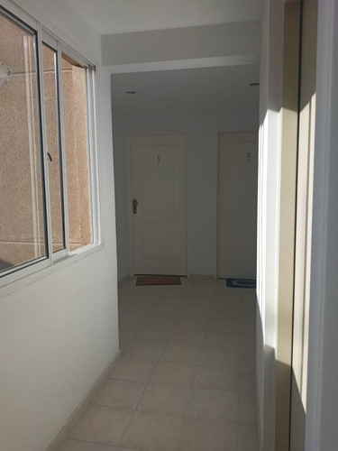 Imagen 5 de 17 de Excelente Departamento 2 Ambientes Con Cochera En Peña 48 - Banfield