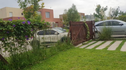 Imagen 17 de 30 de Casa En Venta Villanueva Casas De Santa Maria 3 Dormitorios Pileta Jardin Galeria Parrilla