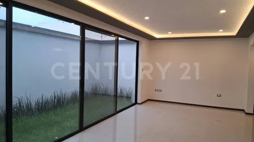 Se Vende Casa En Fraccionamiento Arboreto