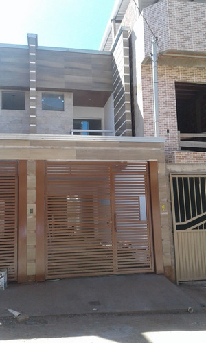 Imagem 1 de 14 de Casa Geminada Triplex
