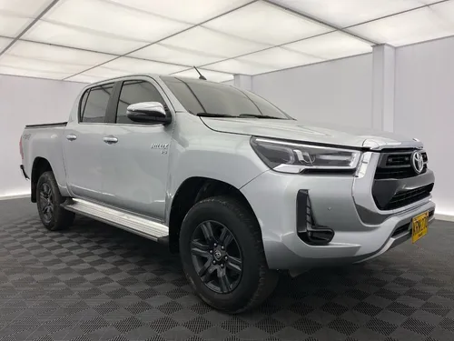 Toyota Hilux At 4.0 4x4 R 17