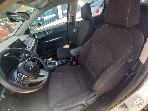 Imagen 9 de 15 de Kia Forte Sedan 2020 2.0l Lx Ivt