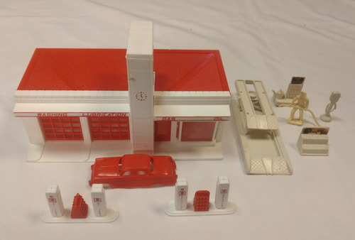 Bachman, Estacion De Servicio, Escala G, 1957 Plastic Ville.