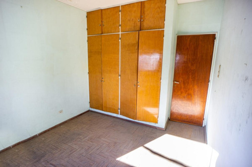 Imagen 11 de 19 de Venta Galpón 185 M2 Con Vivienda En Planta Alta - Azcuenaga-