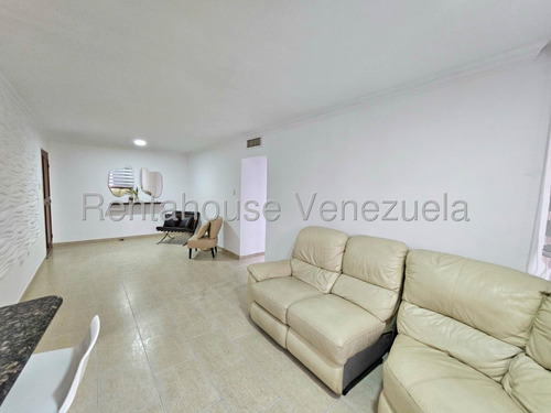 Apartamento En Venta En Condominio Privado Con Piscina Vigilancia 24 Horas Pozo De Agua Moderno Lujoso Nela 25-16628