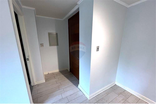 Recién Rebajado!. Depto En Primer Piso, Macul