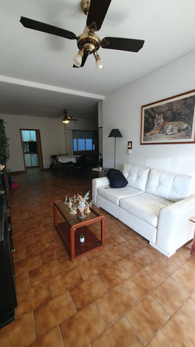 Venta Departamento 3 Dormitorios Patio Arroyito