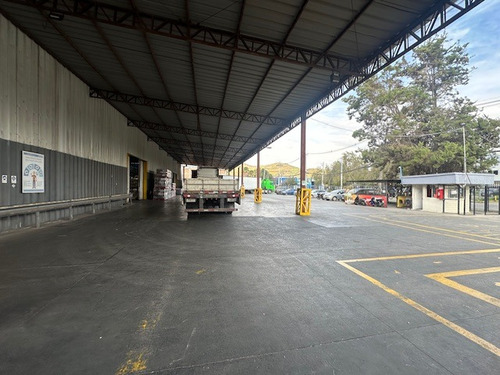 Excelente Bodega Con Oficinas En Quilicura | Bien Mantenida