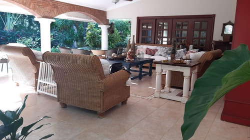 Casa En Venta En Arroyo Hondo Iii