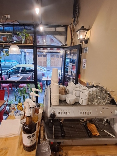 Venta Fondo Comercio C/ Alquiler Café Pastelería Lanús