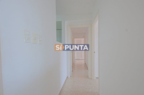 Imagen 9 de 17 de Apartamento En Alquiler - Peninsula