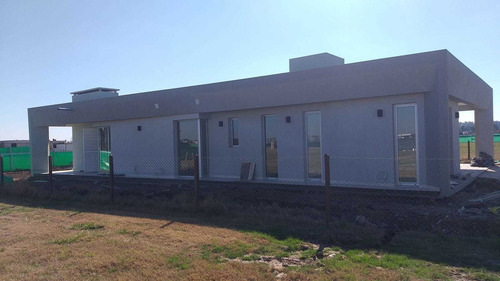 Imagen 2 de 8 de Alquiler Temporada O Venta Casa A Estrenar Con Gran Pileta