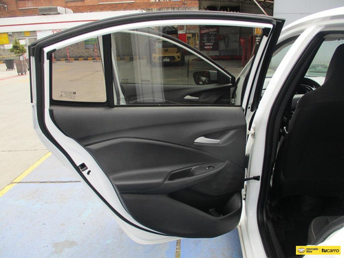 Chevrolet Onix LT 1000CC TURBO AT AA