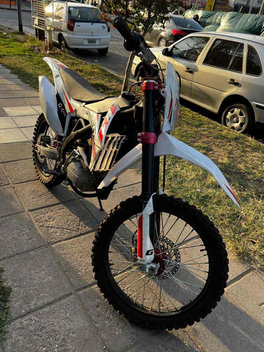Imagen 5 de 7 de Gaf Gx 250