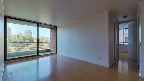 Departamento En Venta De 3d+2b+e+b. En Recoleta