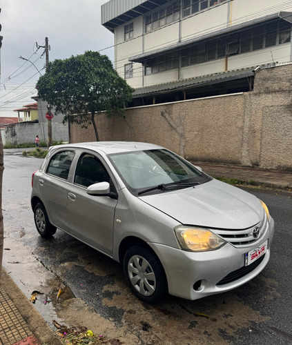 Toyota Etios 1.3 16v X 5p