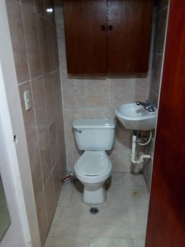 Imagen 5 de 6 de Se Vende Local Comercial De 36mts2 Ubicado En El C.c. San Valentín, En Av. Principal El Ingenio, Urb. Parque Alto. Diagonal Al Conjunto Residencial Parque Alto - Ys
