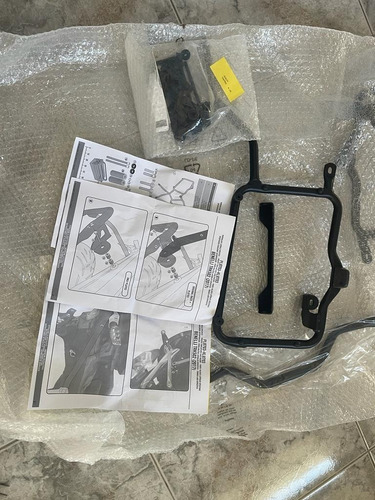 Imagen 2 de 5 de Soportes Maletas Laterales Givi Para Benelli 502 Trk/trk X