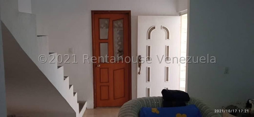 Imagen 2 de 18 de Vendo Casa Buenaventura Contry Club,guatire, #21-26415 Martha 04142879165