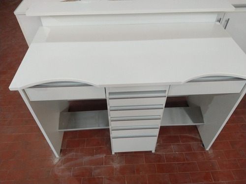 Puesto De Trabajo Laboratorio Dental Modulo