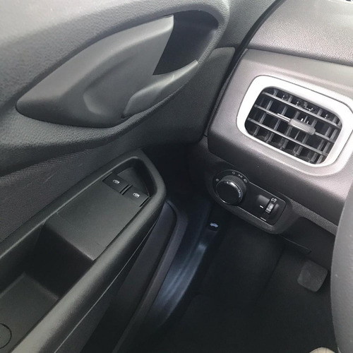 Chevrolet Onix 1.0 Mpfi Lt 8v Flex 4p Manual