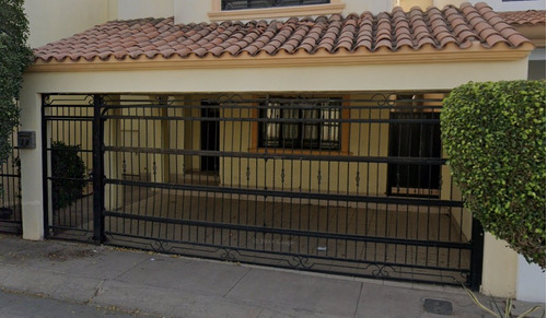 Casa En Venta En Los Portales, 83247 Hermosillo, Sonora