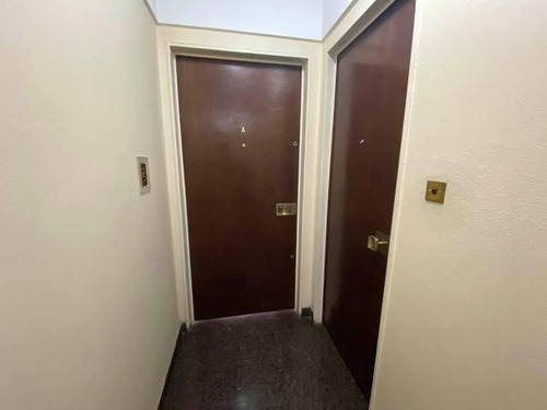 Imagen 4 de 26 de Venta Av Rivadavia Al 3500- 4 Amb - C/dep Y Balcon