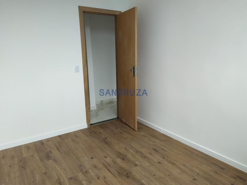 Imagem 10 de 16 de Linda Casa No Bairro Candida Ferreira - 24790