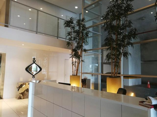 Imagen 2 de 14 de Venta De Apartamento Amoblado En Ph White Tower, 20-3196