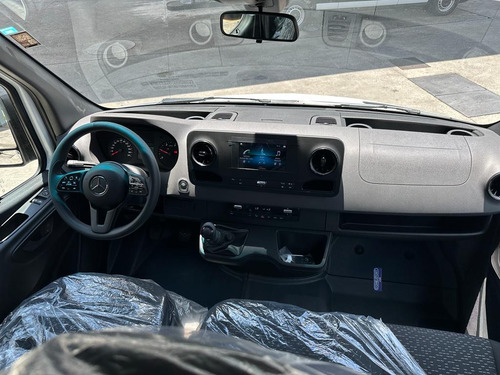 Mercedes-benz Sprinter Van 517 Big 21 Lugares