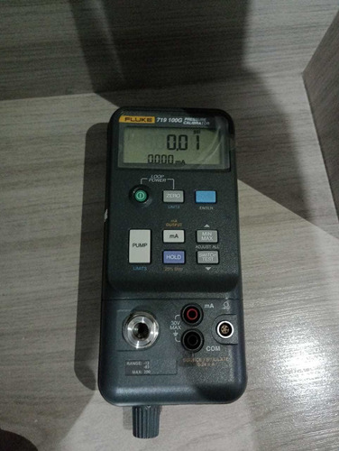 Calibrador Fluke 719.