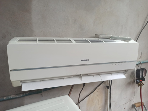 Aire Acondicionado Noblex Split Frío 12000 Btu 220v